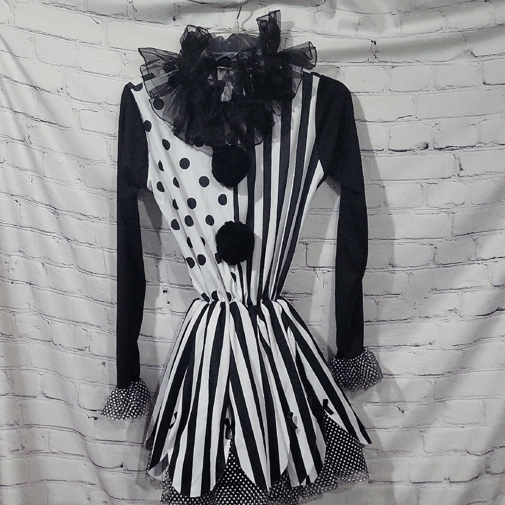 Spirit Twisted Trickster Black and White Costume Size 2/4